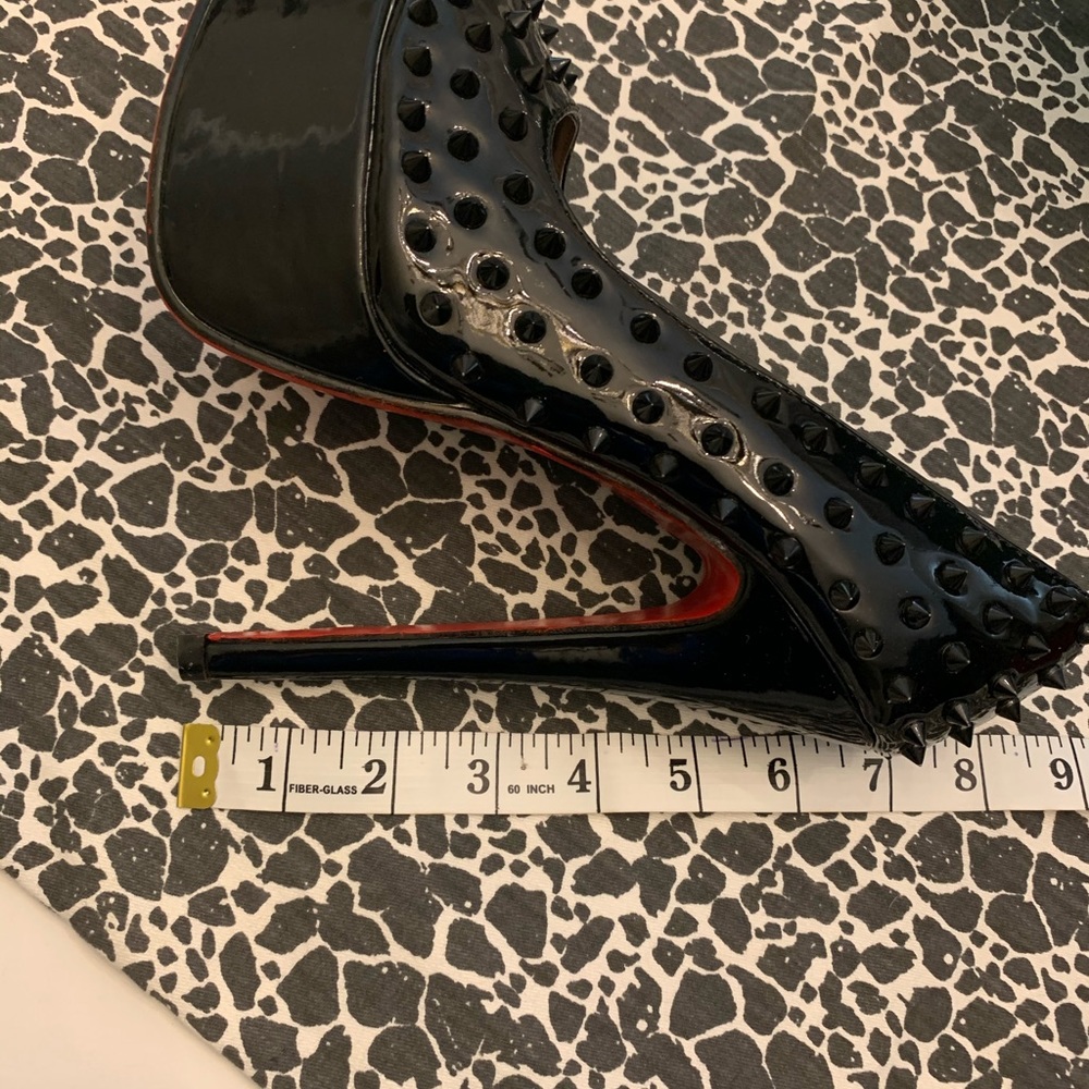 Beautiful Red bottom high heels!! - Picture 3 of 6
